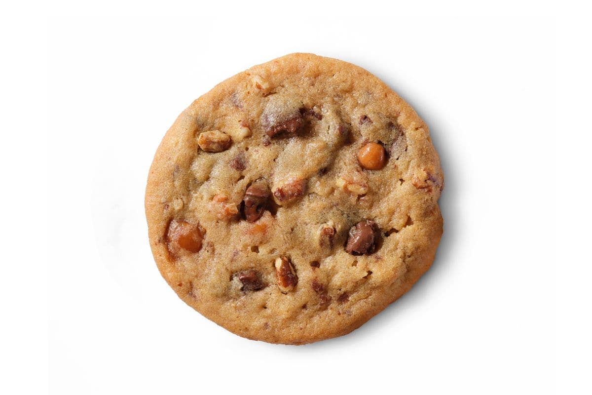 Caramel Pecan Cookie made with TURTLES® (220 Cals)