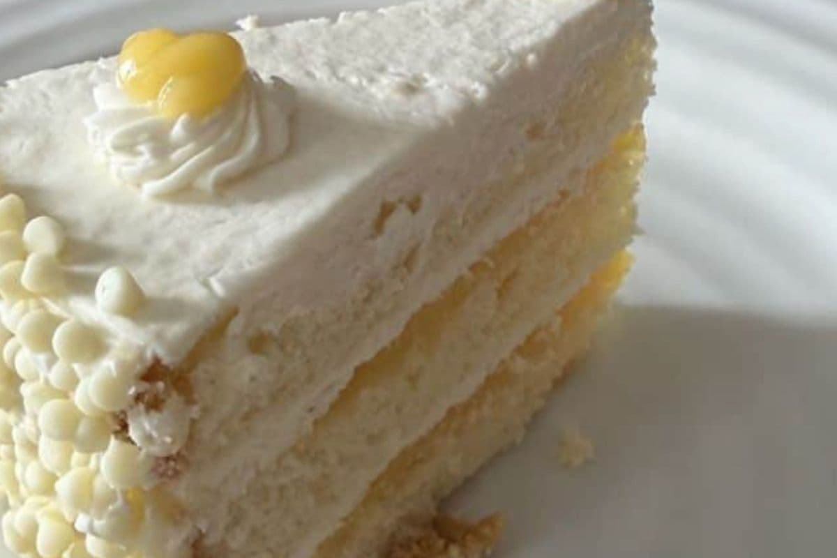Lemoncello Cake