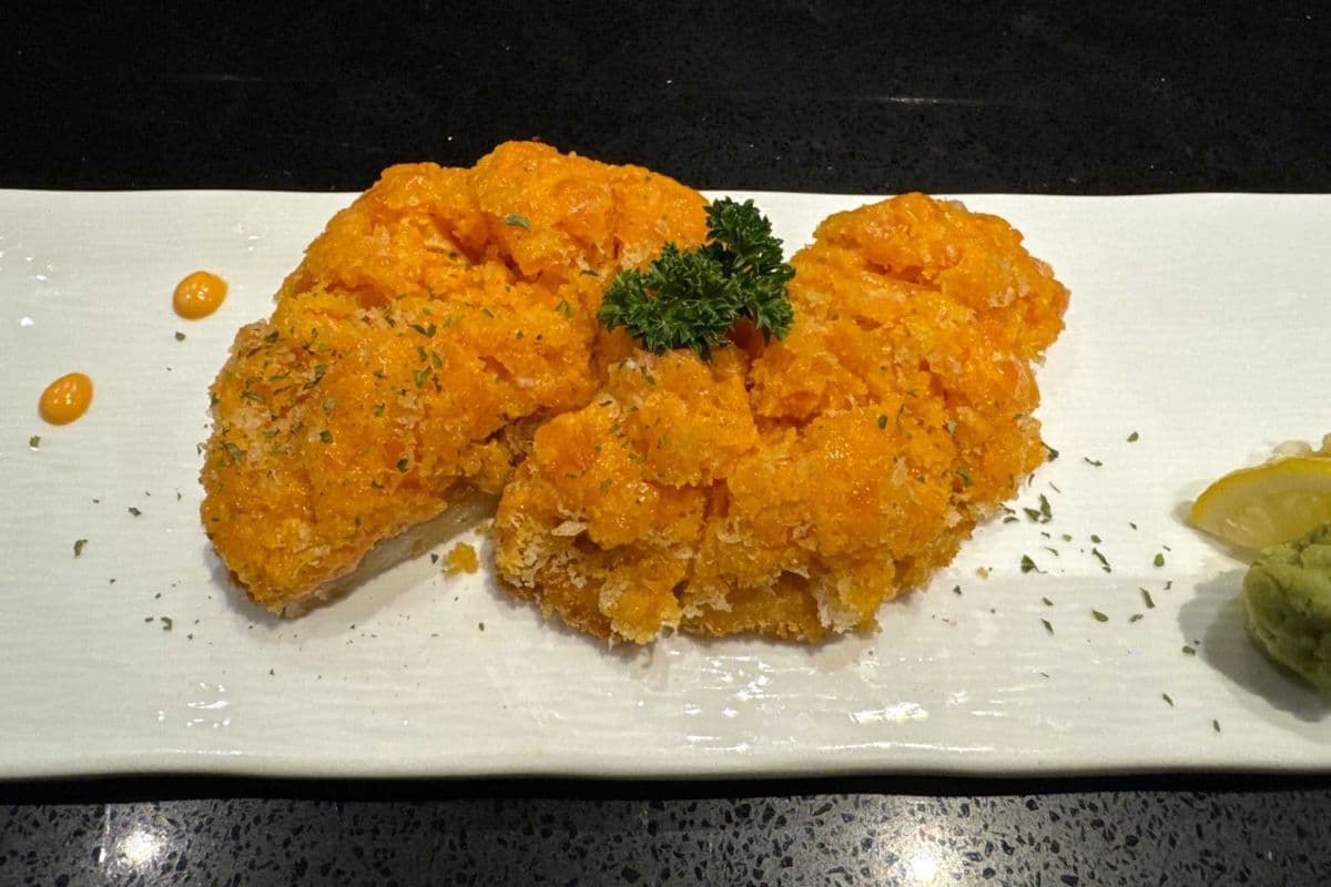 Spicy Salmon Sushi Pizza