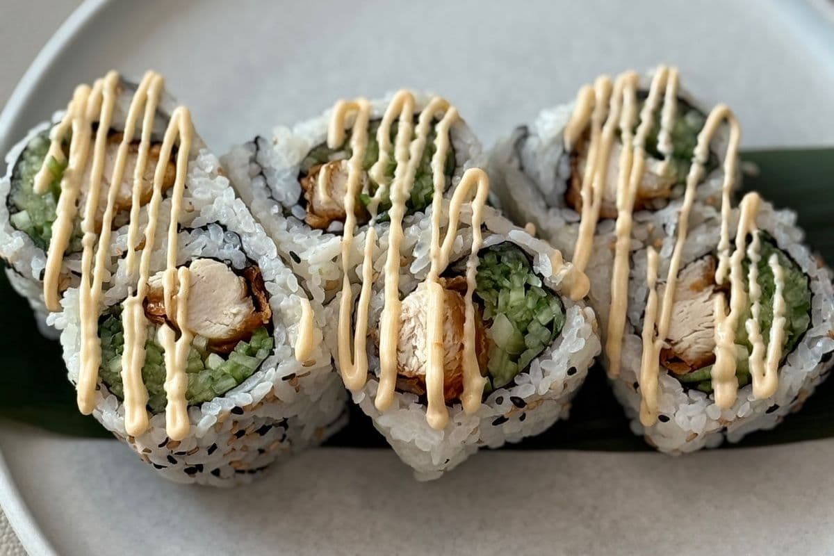 Chicken Tempura Roll (6 pcs)