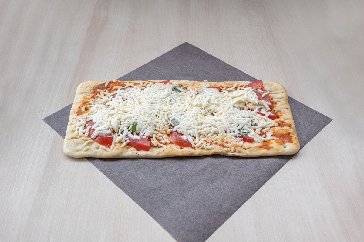 Margarita Flatbread (12" x 6")