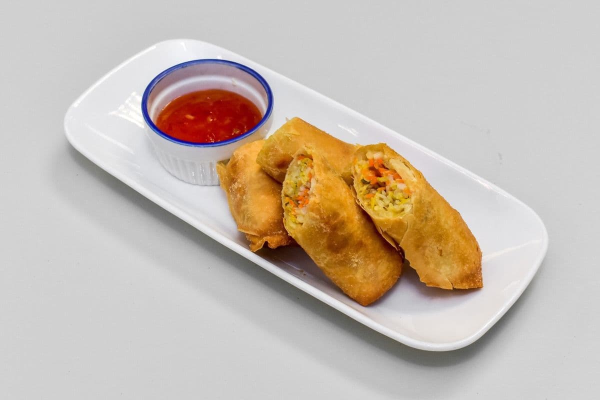 Deep Fried Spring Roll (2 pcs)