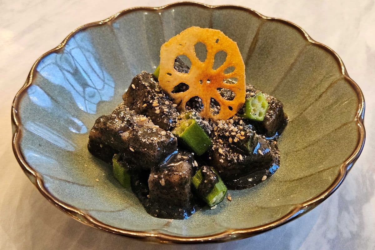 Tuna and Okra Goma-ae
