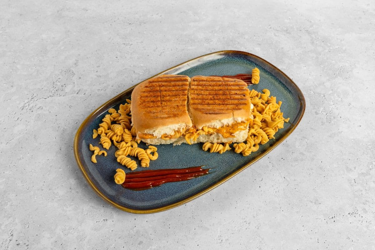 Solid Masti Mayo Pav (2Pcs)