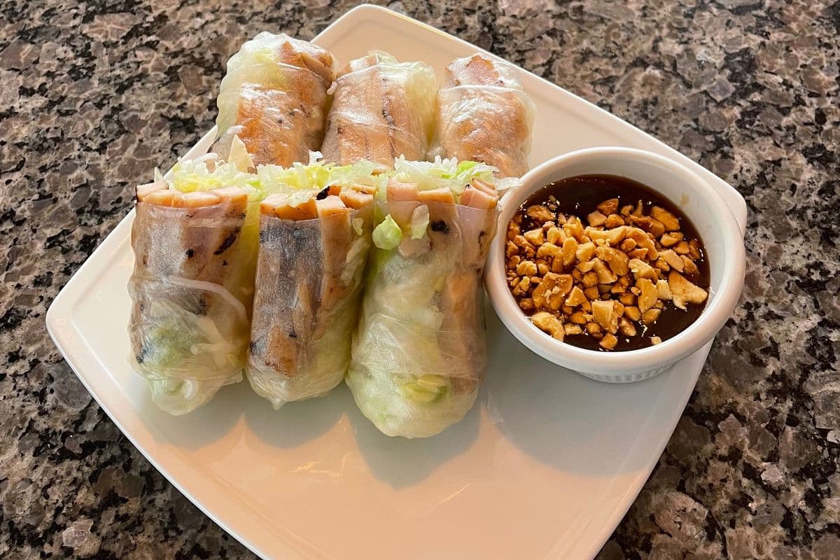 2a. Grilled Beef, Pork, or Chicken Salad Rolls (3 pcs)