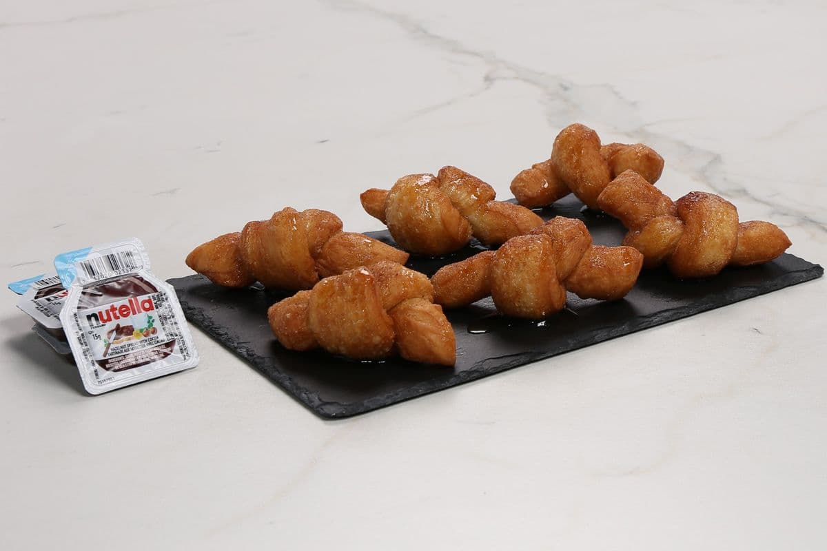 Six Maple Cinnamon Sweet Knots (6 pcs)