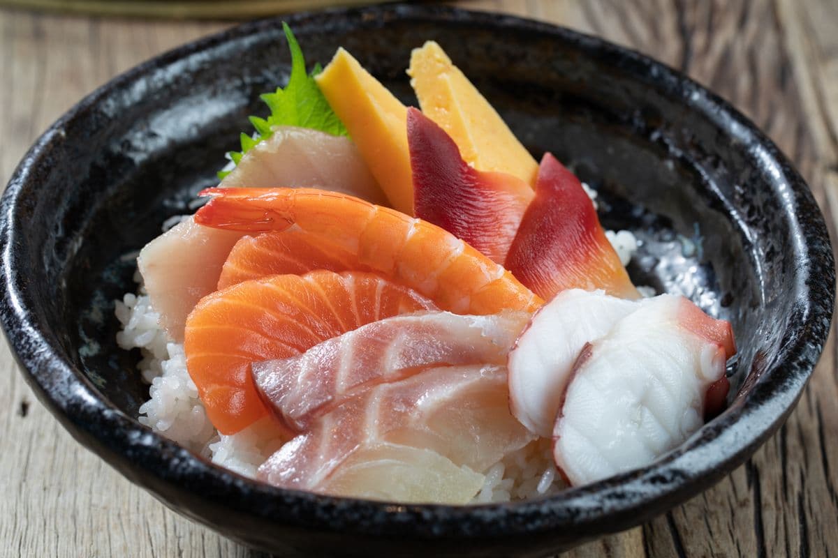 J05. Sashimi Don