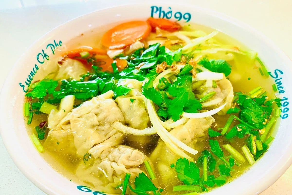 30. Egg Noodles with Wonton and Veggies in Soup