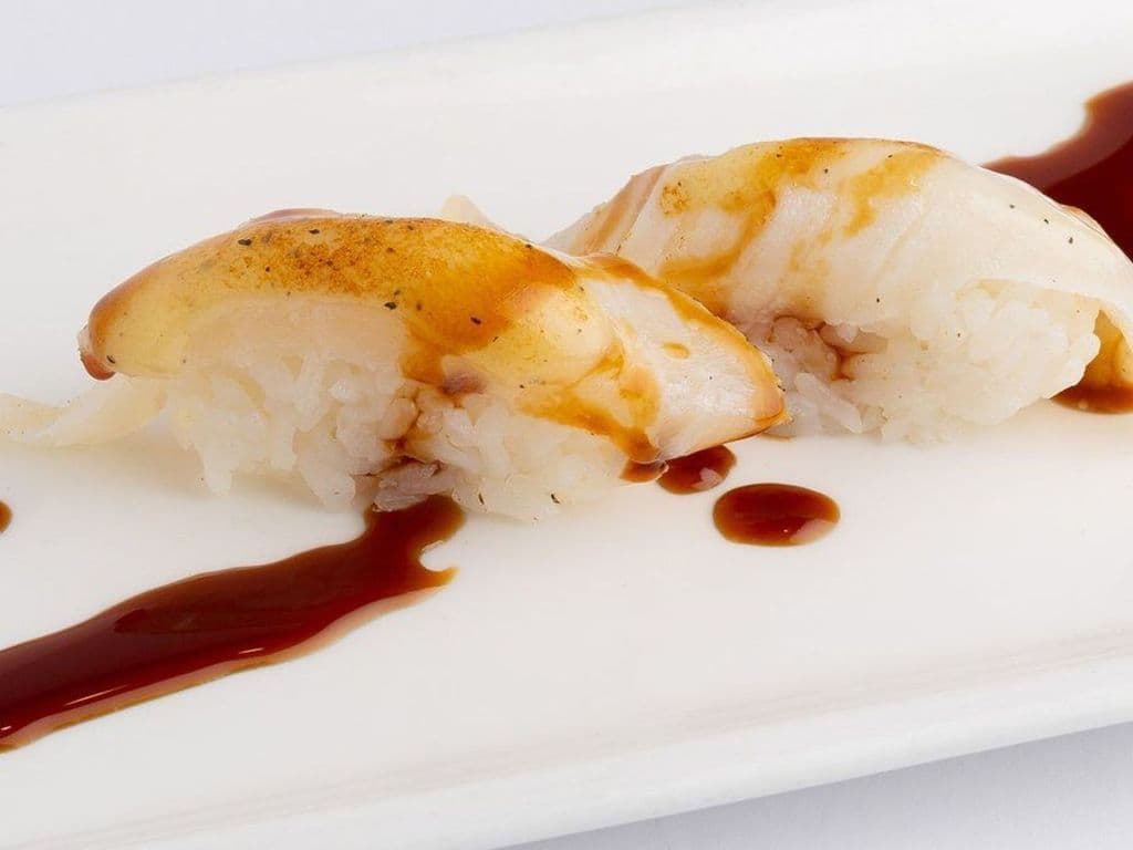 Torched Butterfish Sushi (3 pcs)