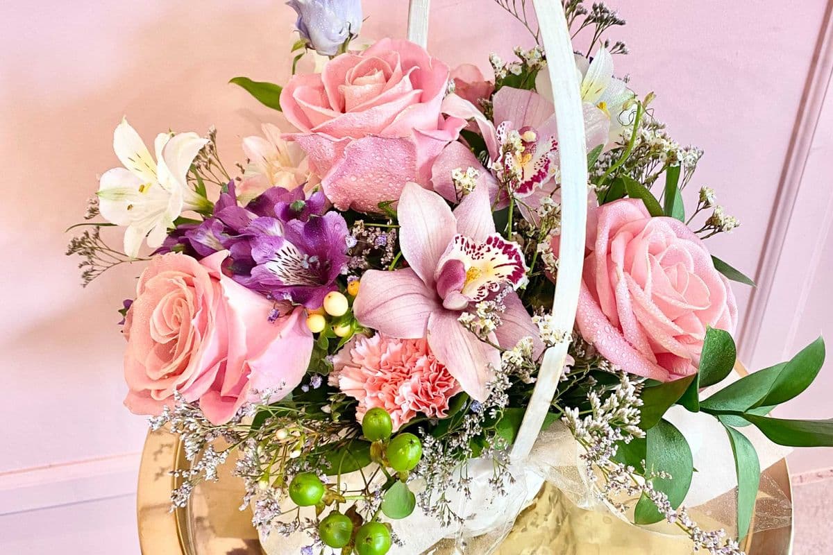 Fresh Flower Basket Basic