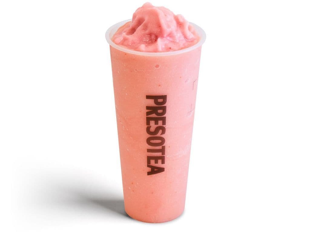 Frappé glacé fraise-banane / Fresh Strawberry Banana Slush
