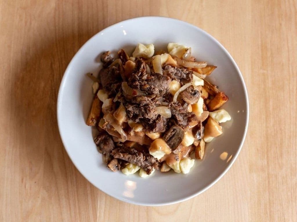 Russie - Poutine Stroganoff / Russia - Stroganoff Poutine