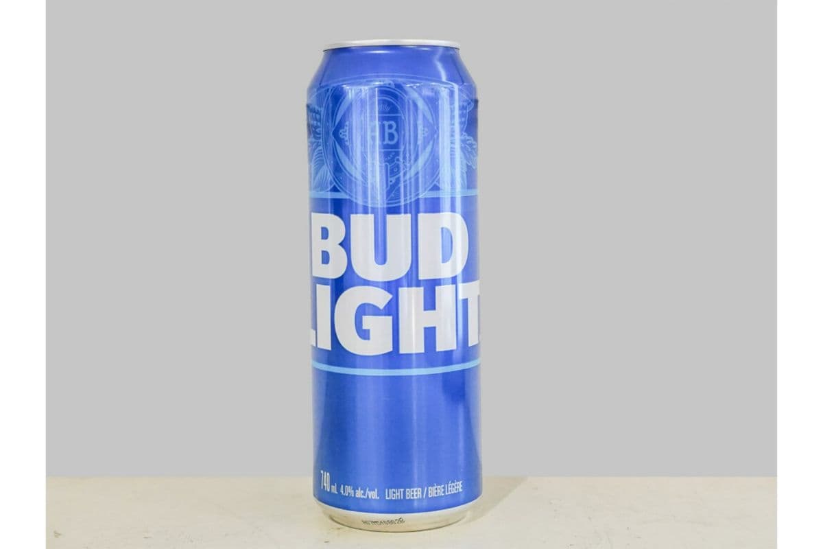 1C Bud Light - Labatt Labatt Breweries of Canada (1 x 740 ml)