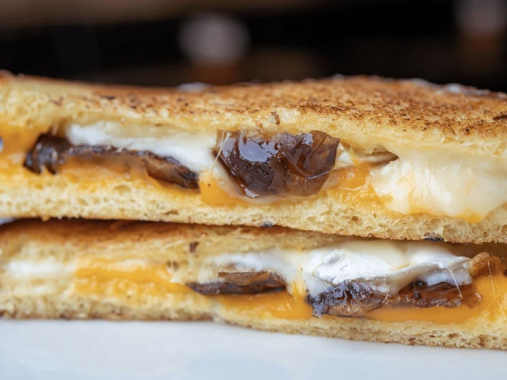 GRILL CHEESE EVE/ EVE GRILLED CHEESE