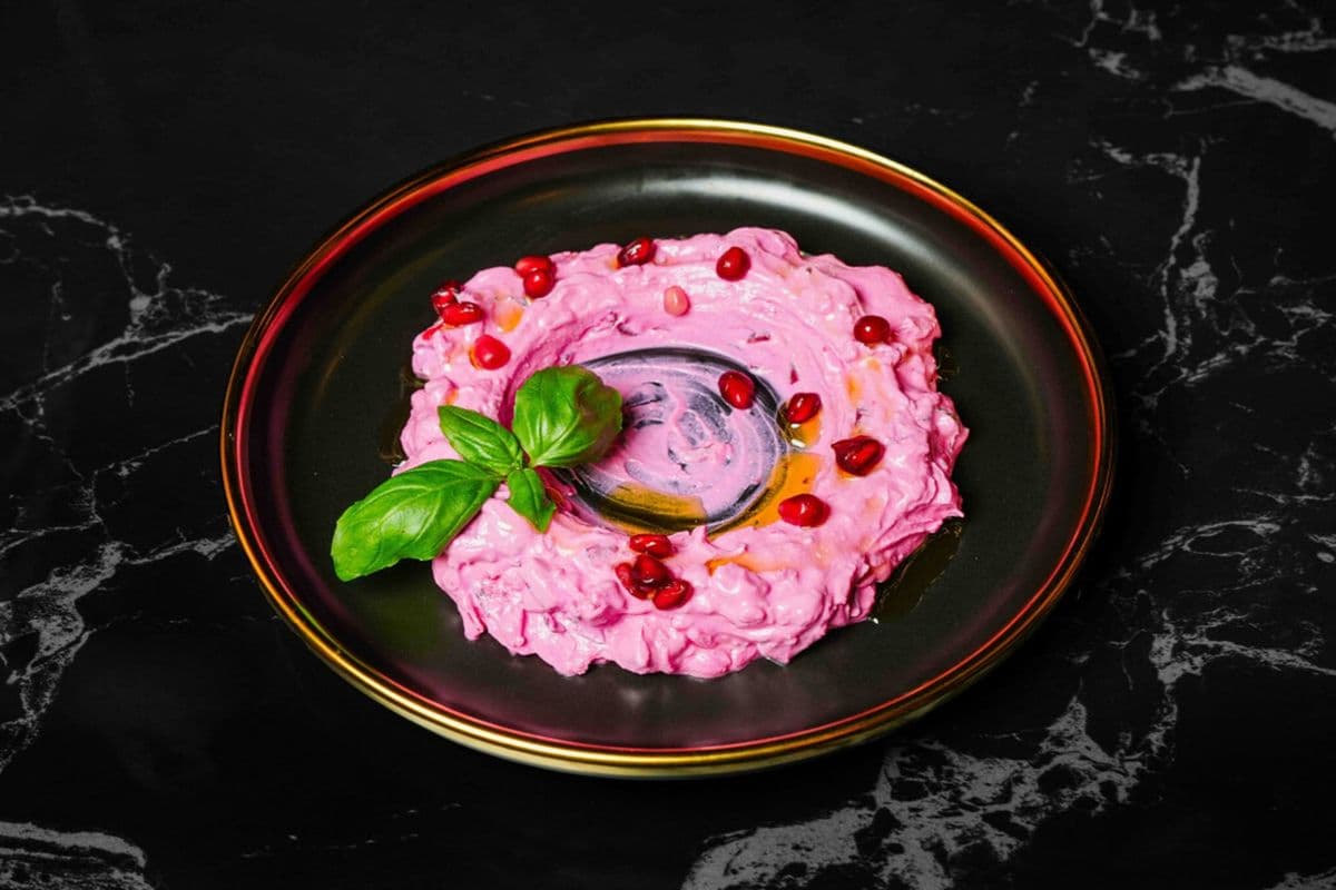 Beet Yogurt Dip / Pancar