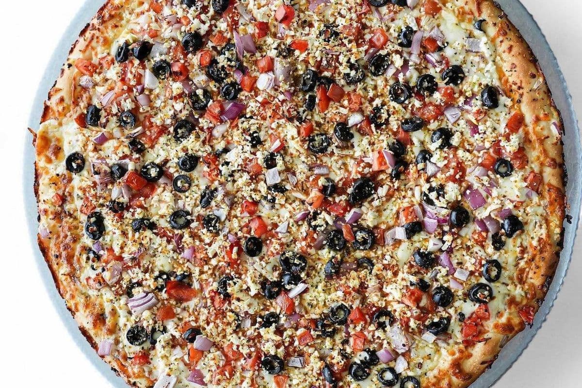 12" Medium Greek Pizza