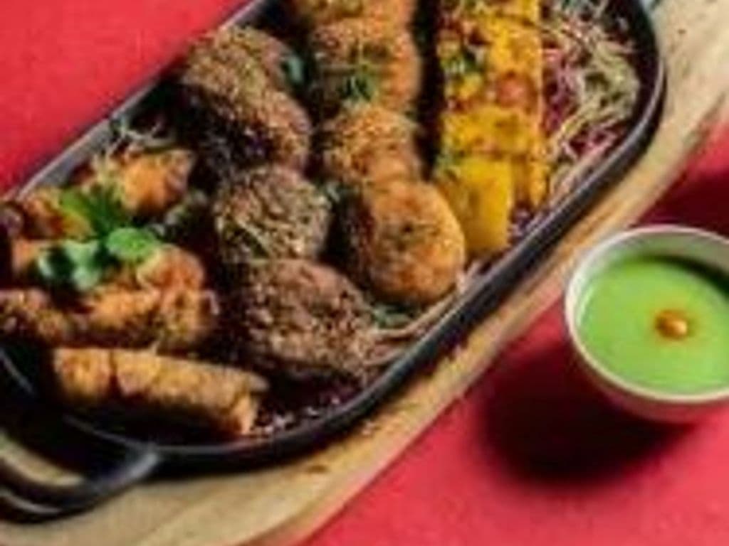 ROYAL VEG KEBAB PLATTER - OO