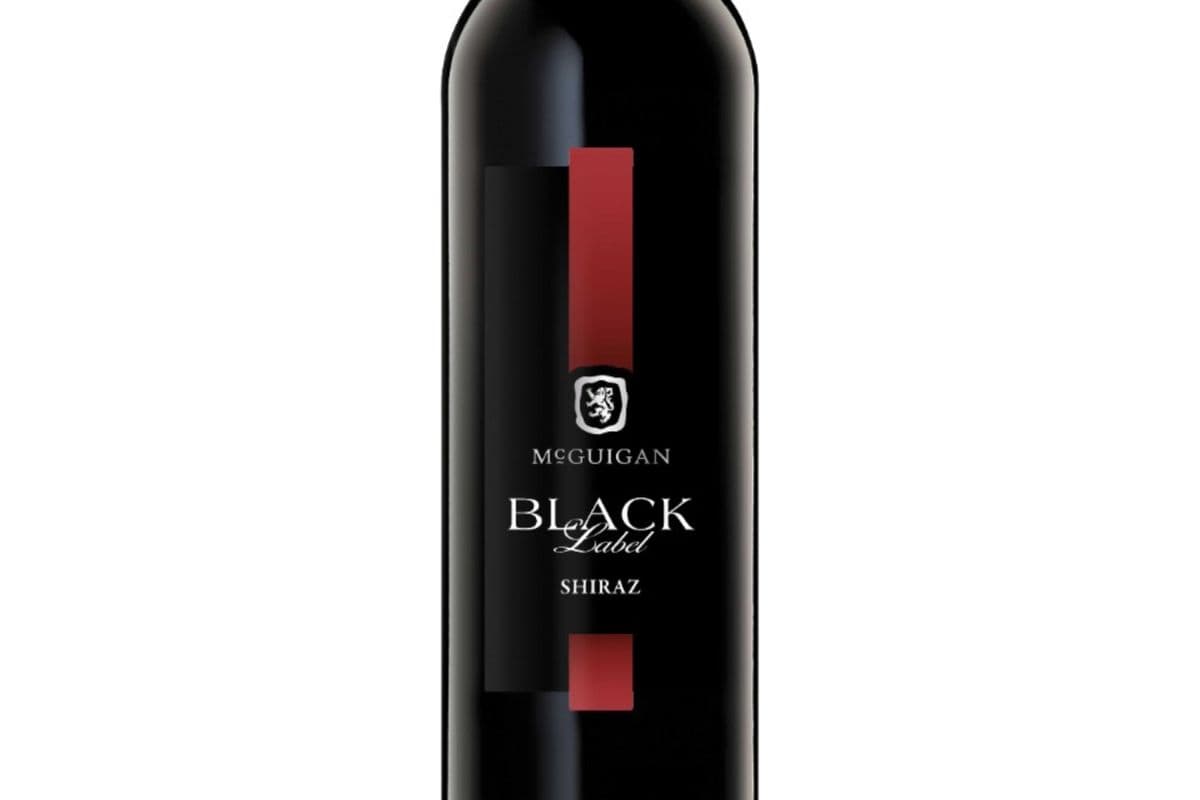 McGuigan Black Label Shiraz 1.5L (1 x 1.5L)