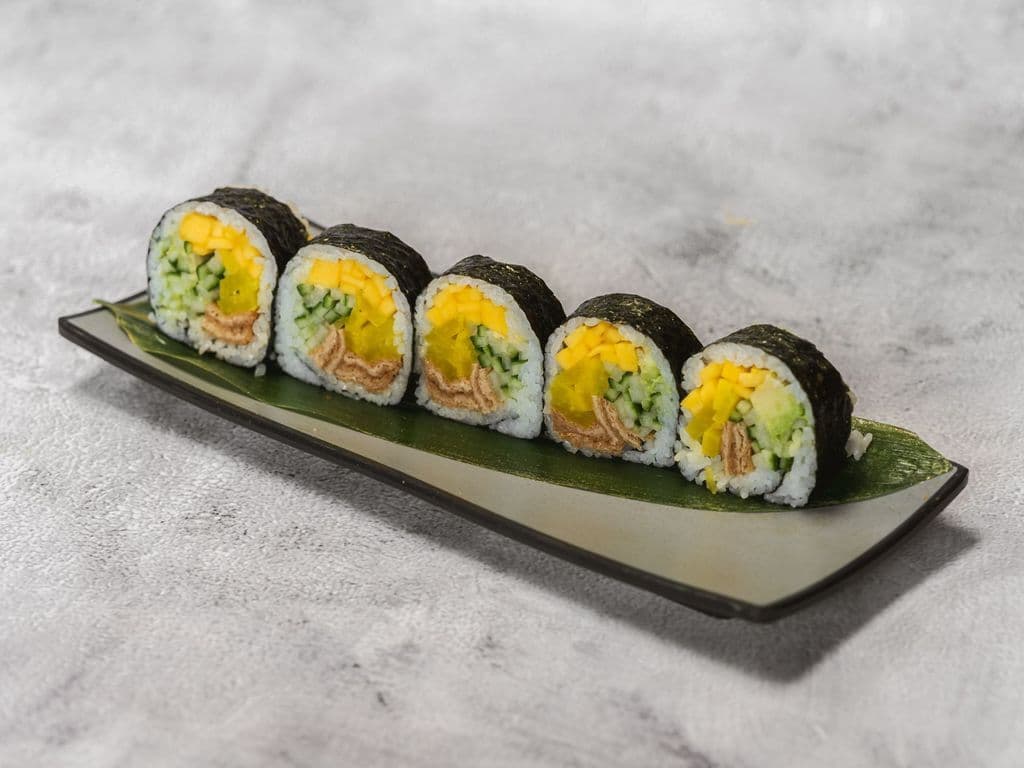 V03 Futomaki Roll (5pcs)