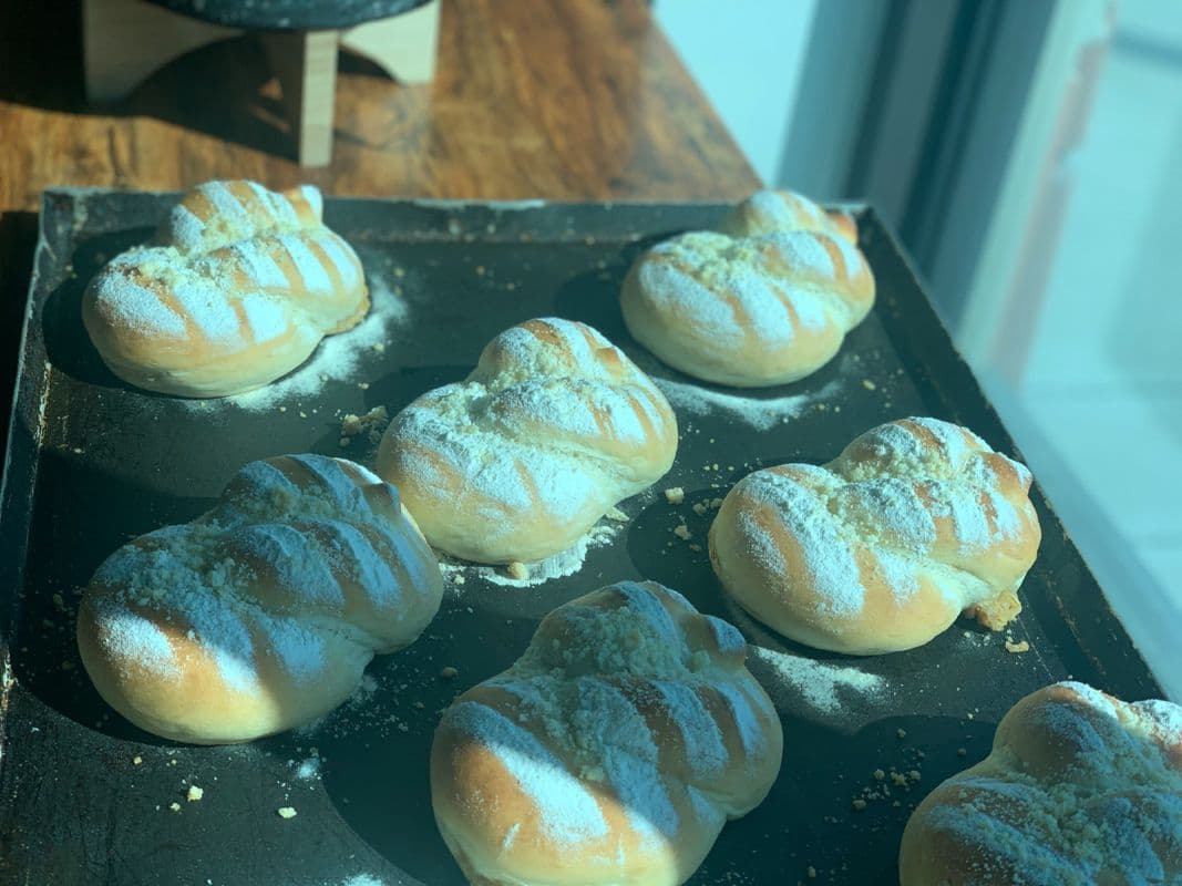 9. Salted Egg Yolk, Pork Floss, and Mochi Soft Bun 咸蛋黄肉松麻薯软欧