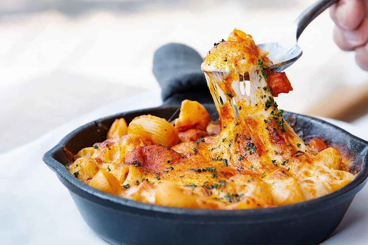 Smokey Bacon Mac and Cheese