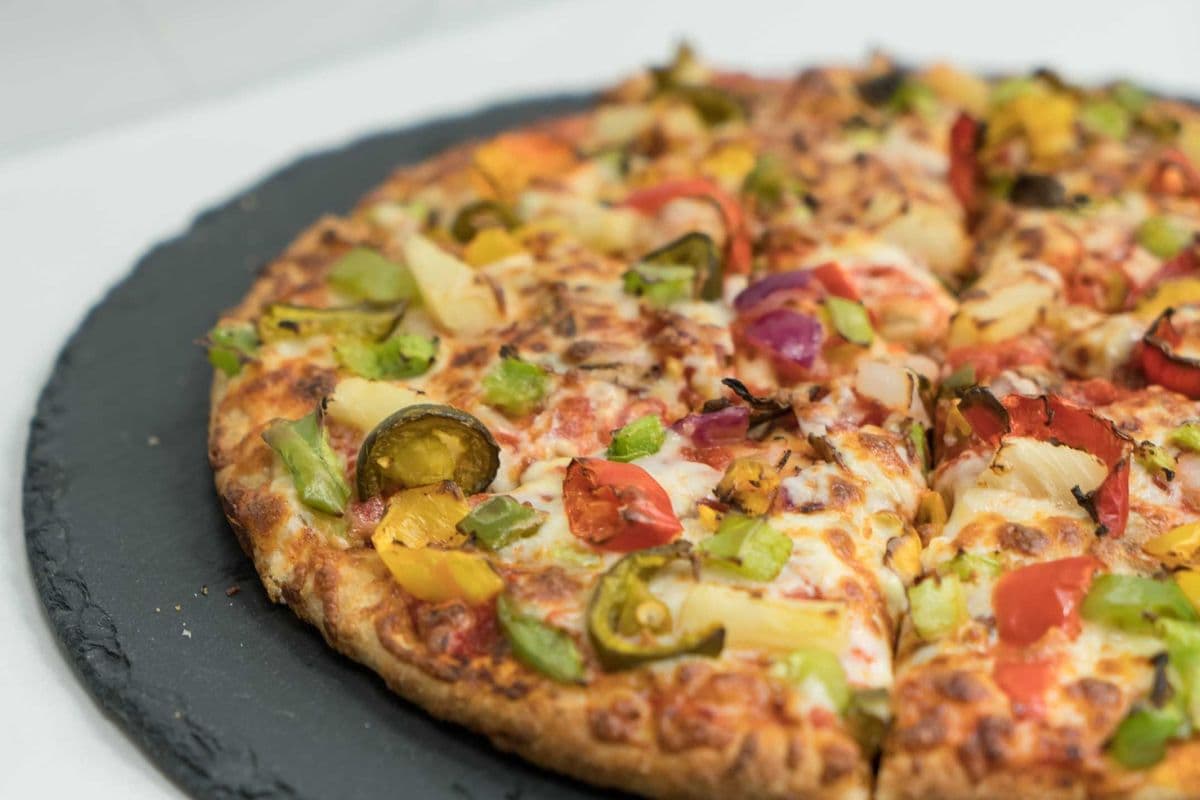 Large Tropical Veggie Pizza