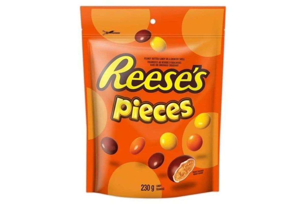 Reese’s Pieces Peanut Butter Candy in Crunchy Shells (230 g)