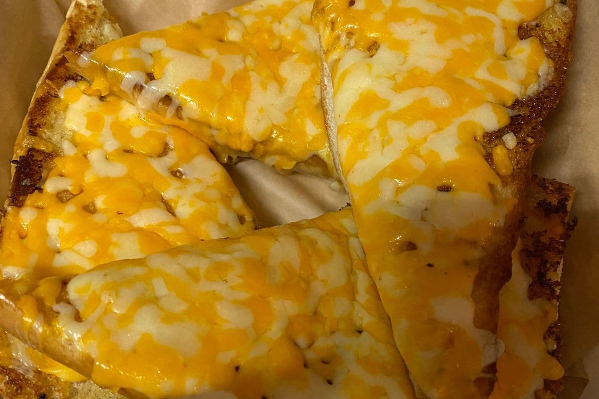Garlic Vienna Bread with Cheese