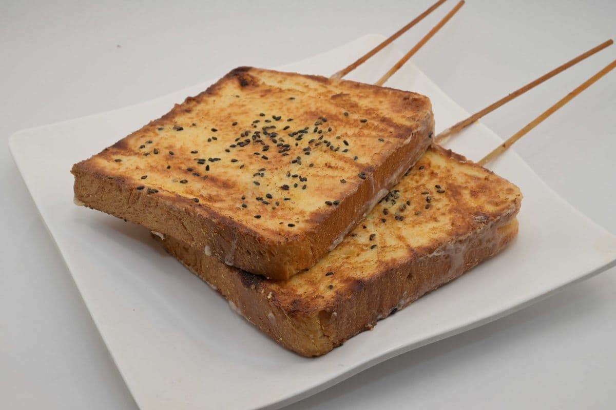 Toasted Bread (2 pcs) 秘烤面包 (2串)