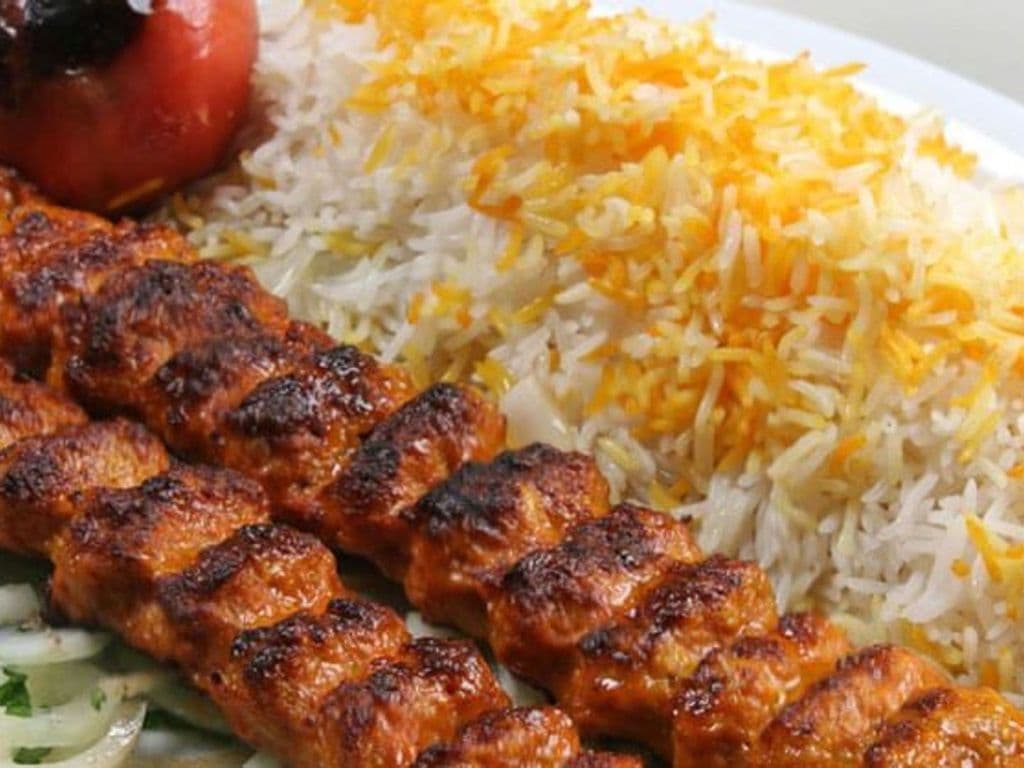 29. Poulet koobideh / Chicken Koobideh
