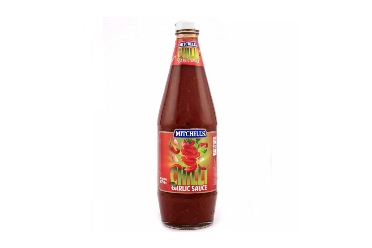 Mitchell's Chilli Garlic Sauce (825 g)