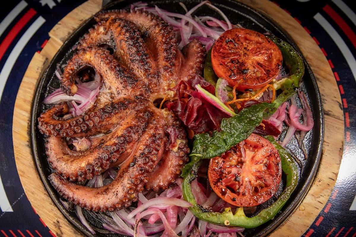 Zarandeado Octopus
