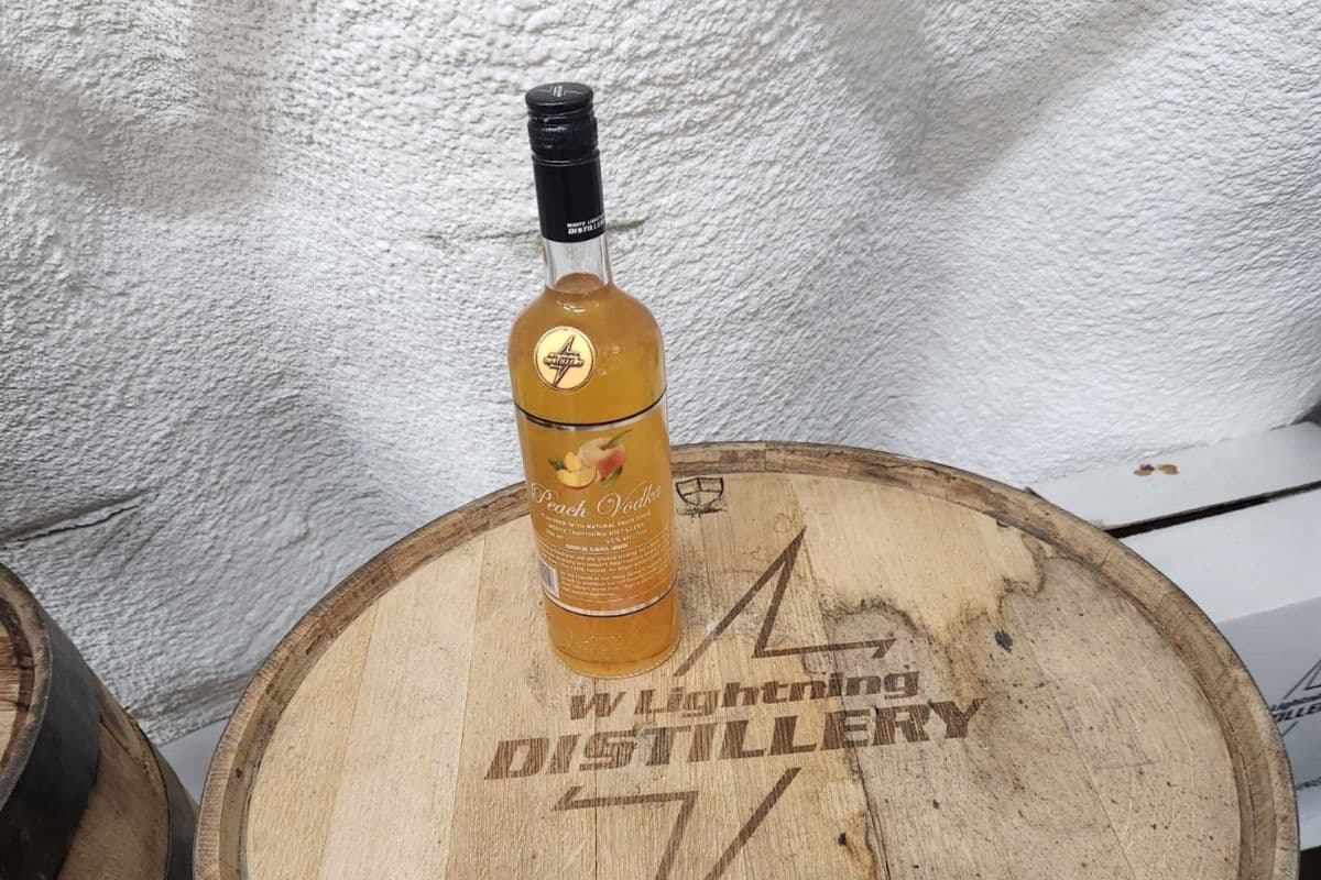 Peach Vodka (1 x 750 ml Bottle)