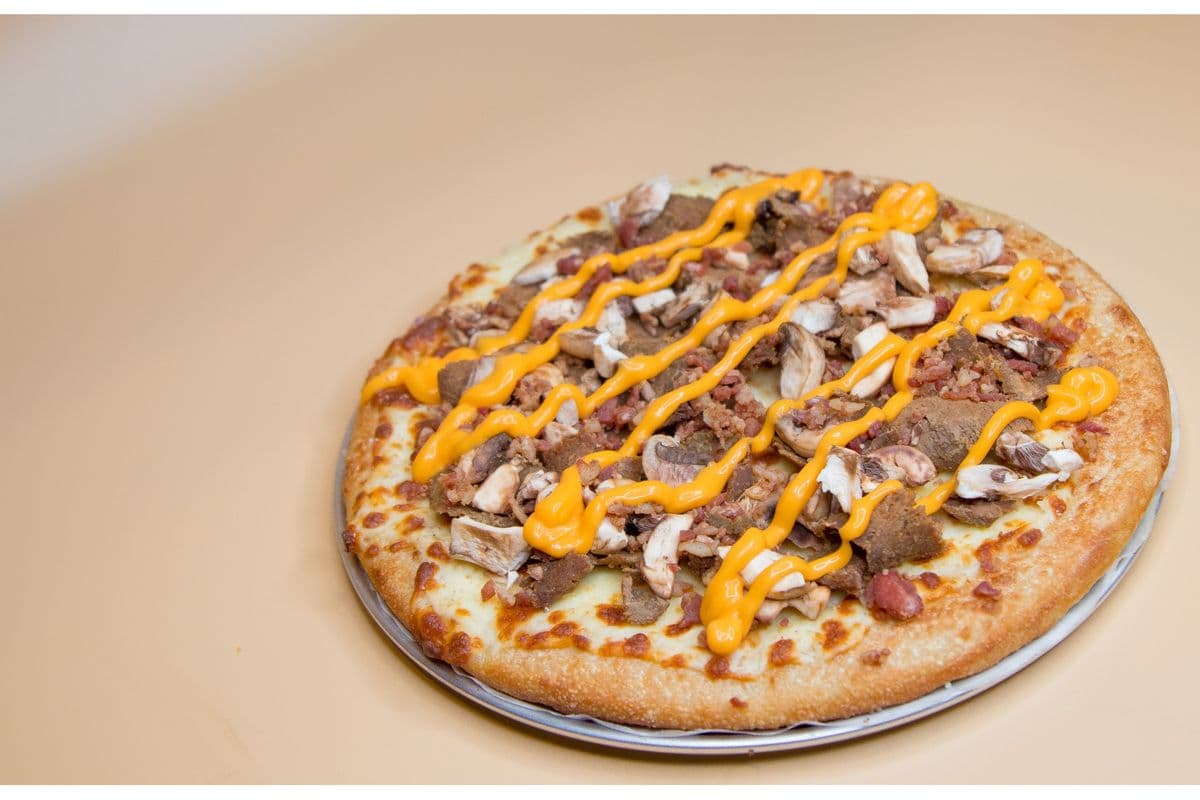 12" Donair Mushroom Melt Pizza