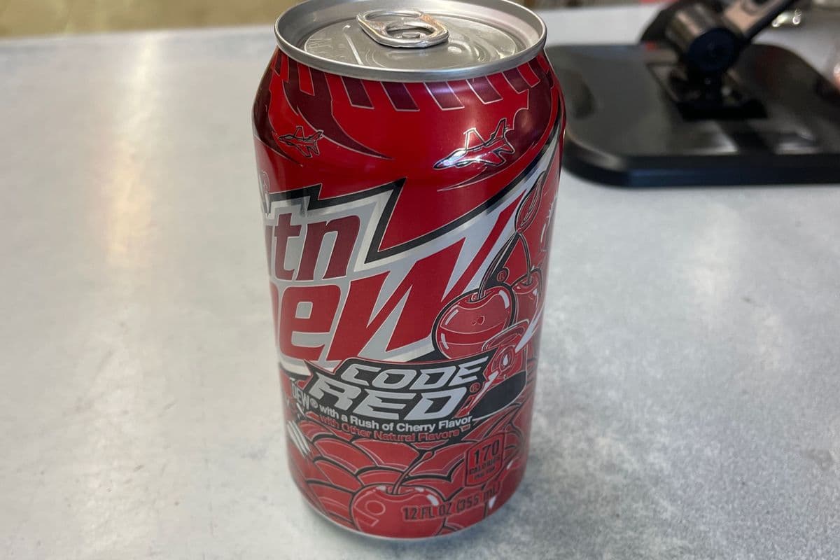 U.S. Mnt Dew Code Red (355ml)