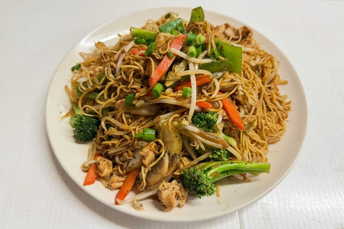 Chicken Lo Mein