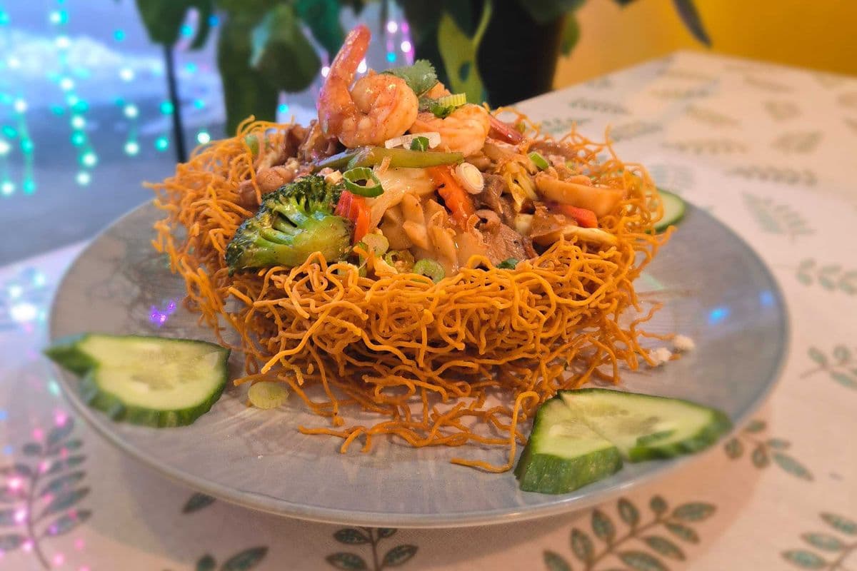 H11 - Crunchy Birdnet Noodle - Mì Xào Giòn