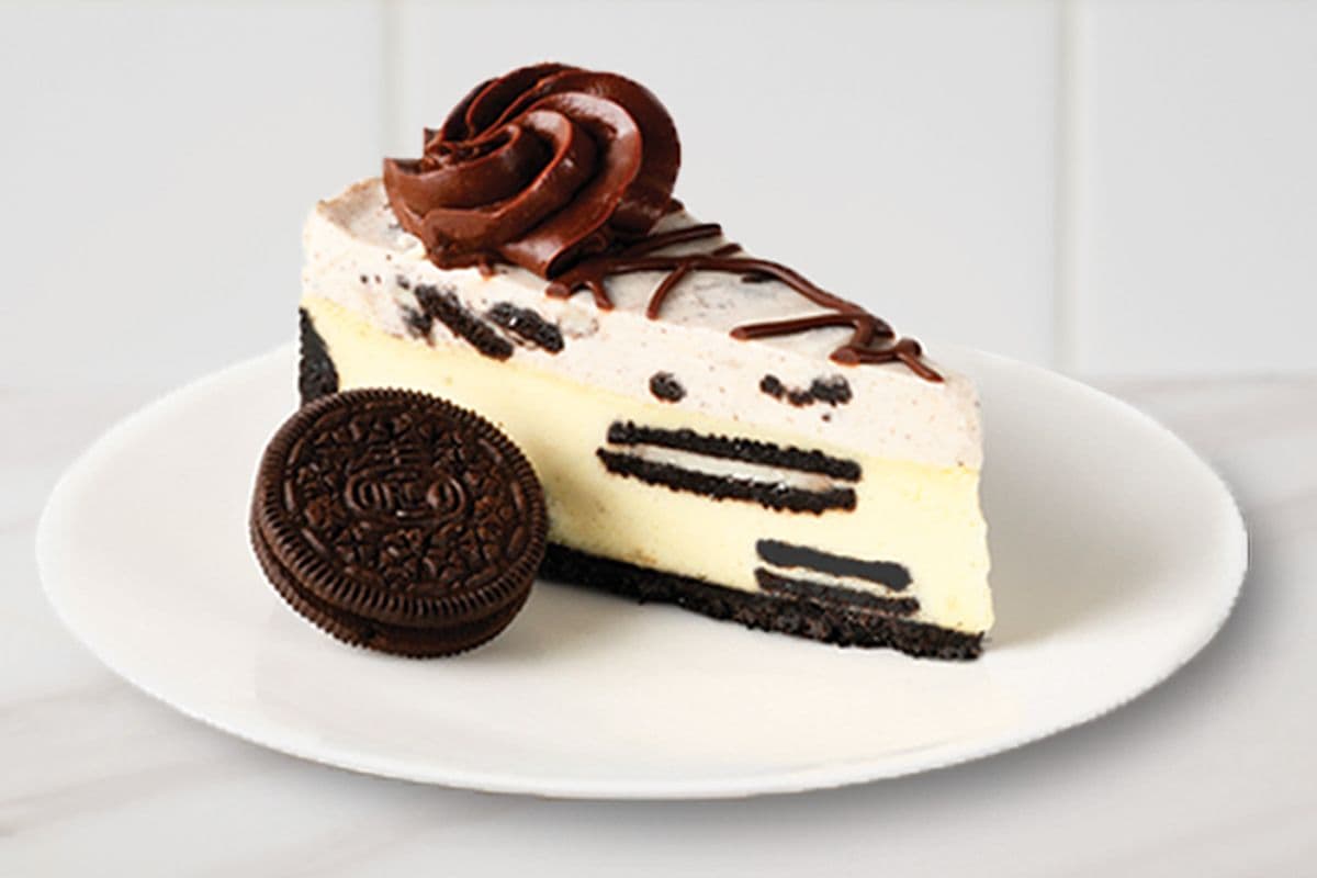 Tranche de Gateau au Fromage Cremeux aux Oreo® / Oreo® Cookies & Cream Cheesecake Slice