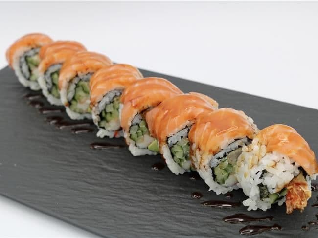 Red Dragon Roll (8pcs)