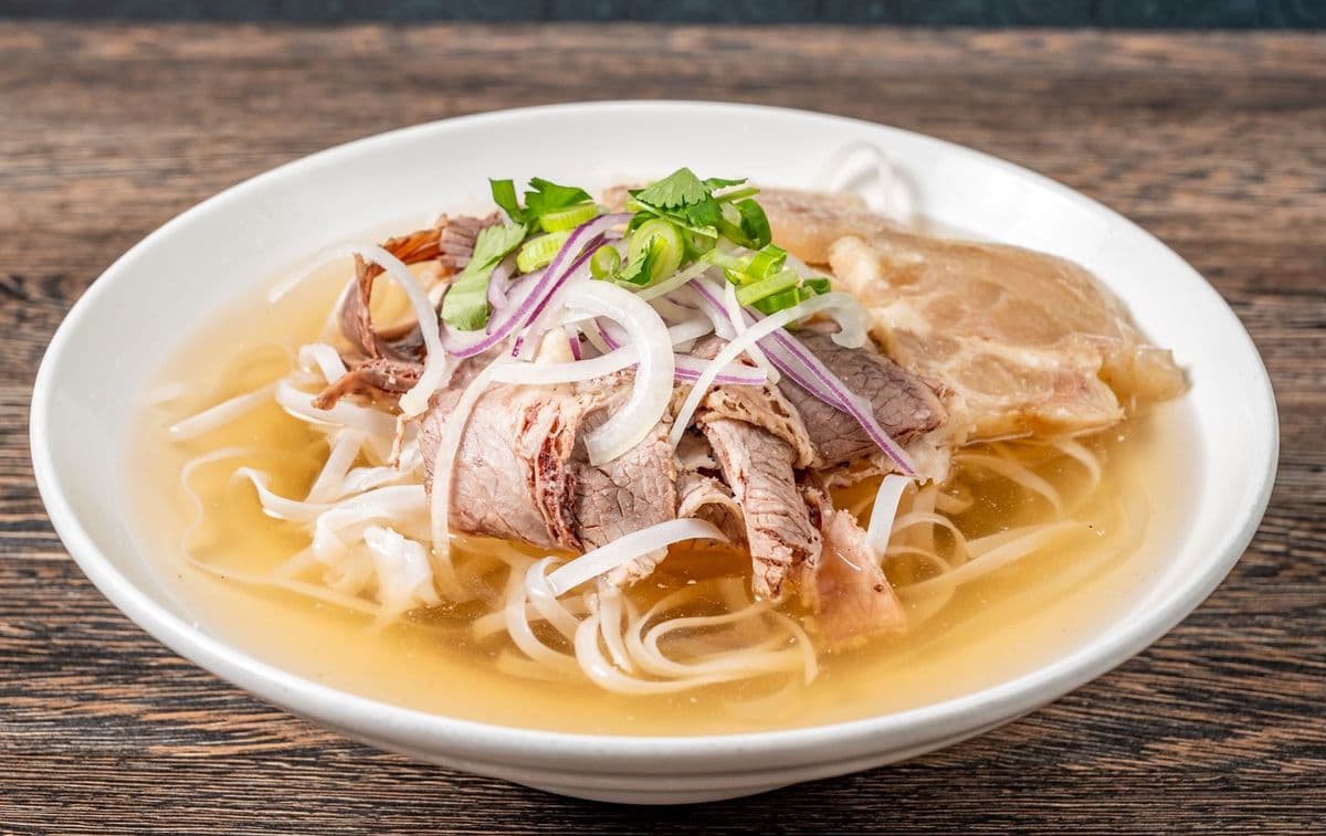 P13. Pho Brisket, Tendon (L) - OO