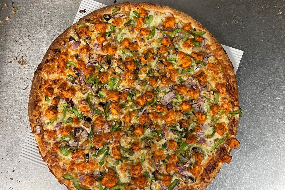 Large Paneer Tikka Special Pizza