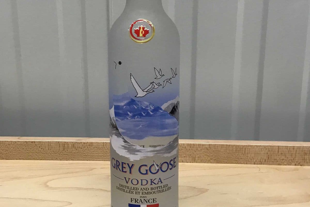 Grey Goose Vodka (1 x 750 ml)
