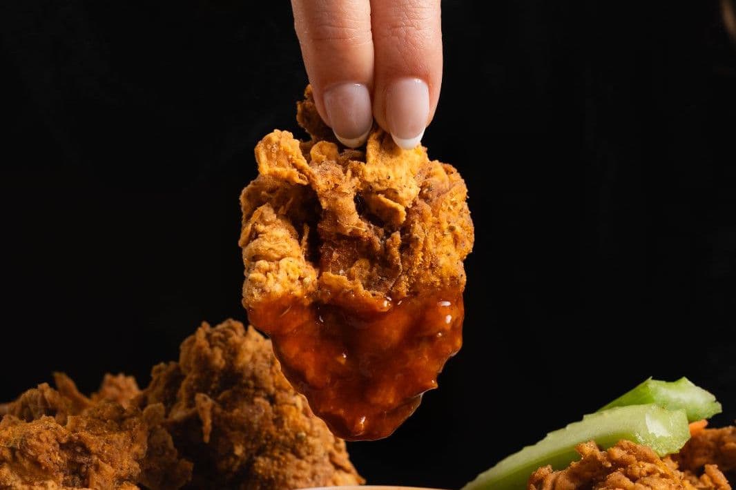 12 XTRA SPICY BONELESS WINGS
