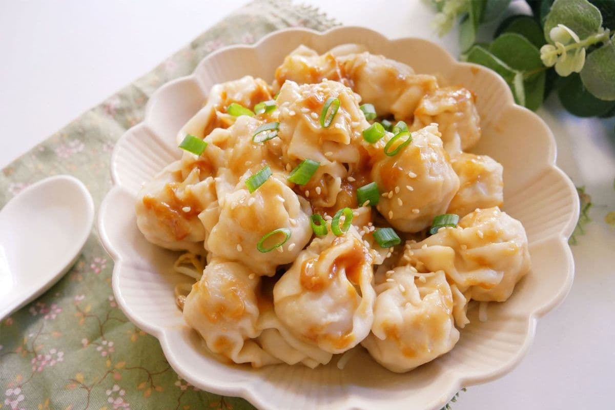 Dumplings a la sauce d'arachide (6 mcx) / Peanut Sauce Dumplings (6 Pcs)/ 花生抄手(小)