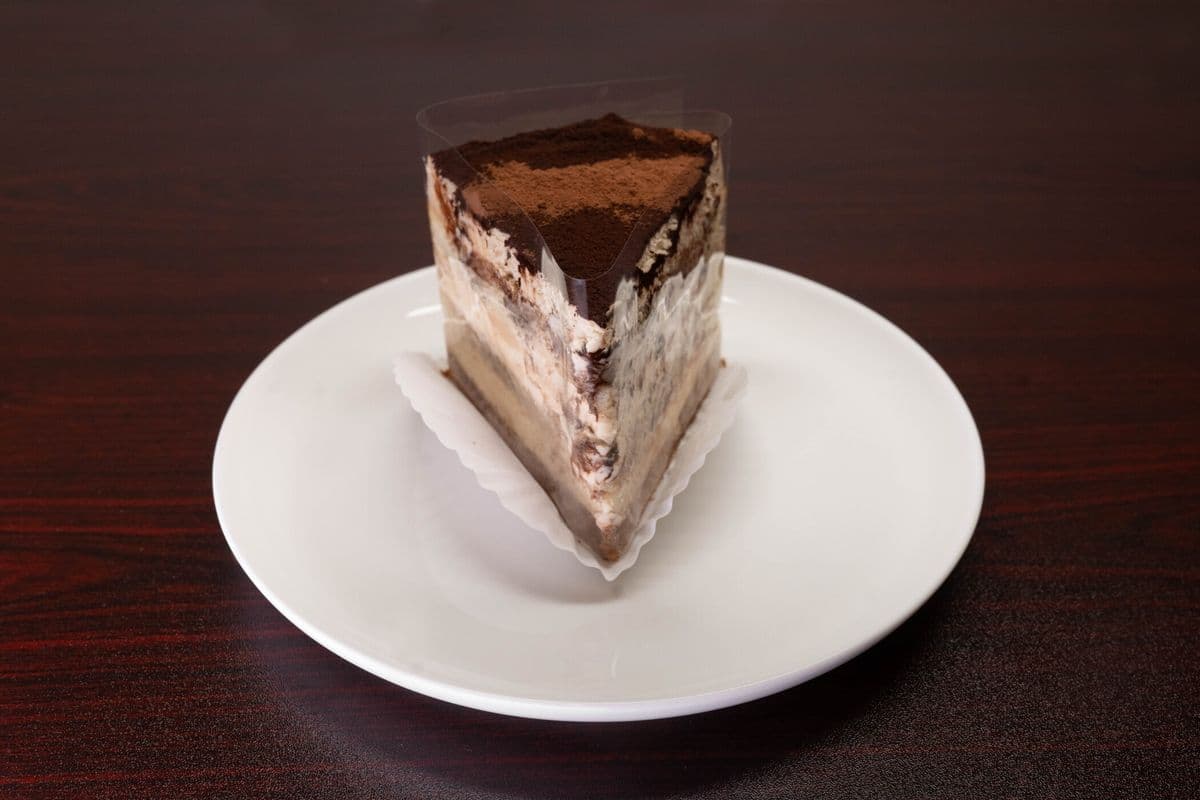 Tiramisu Cake