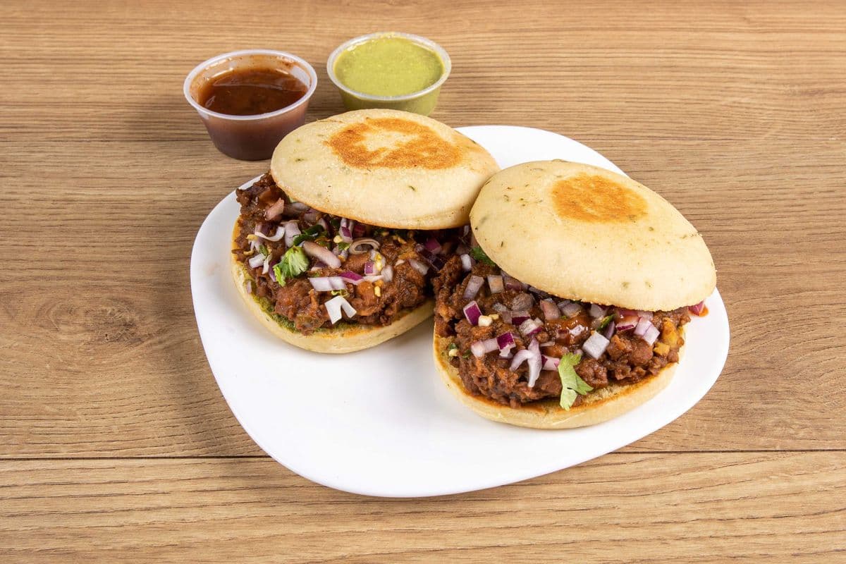 Punjabi Kulche-Chole
