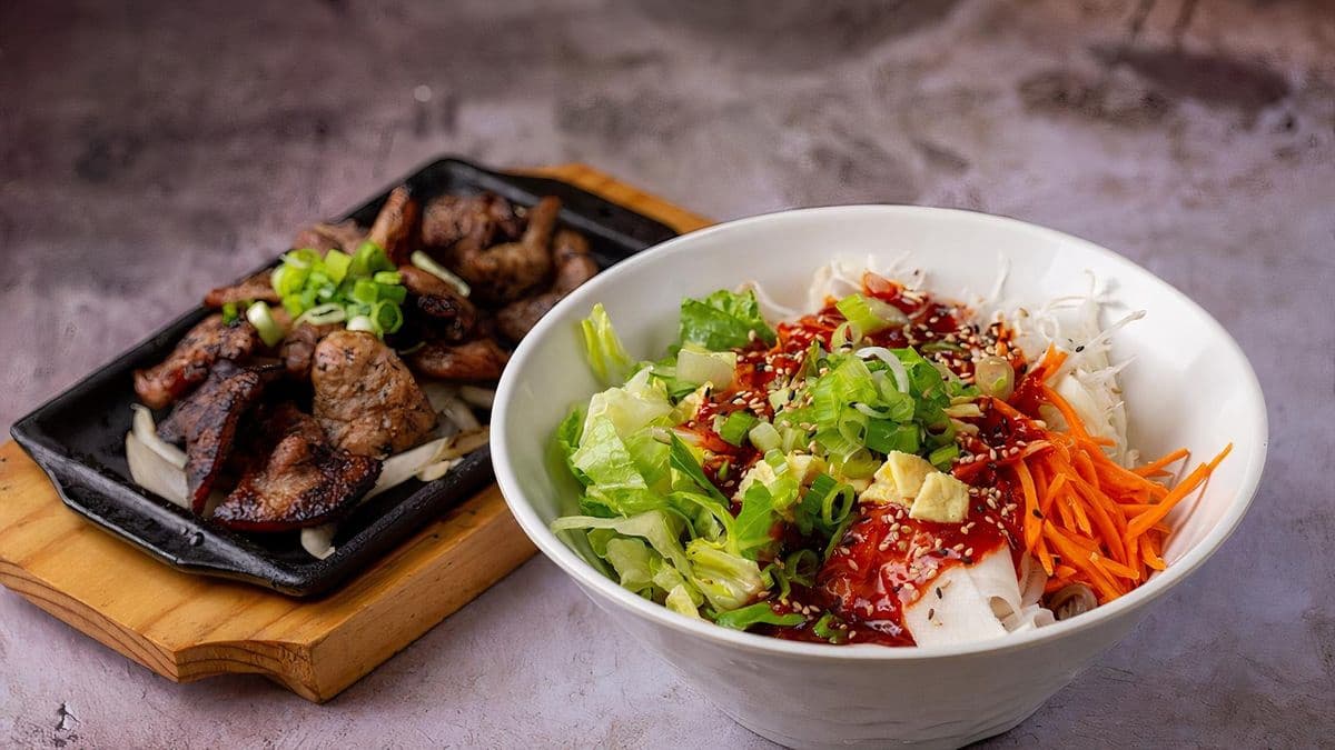 Spicy Cold Noodle w/ Grilled Pork Shoulder