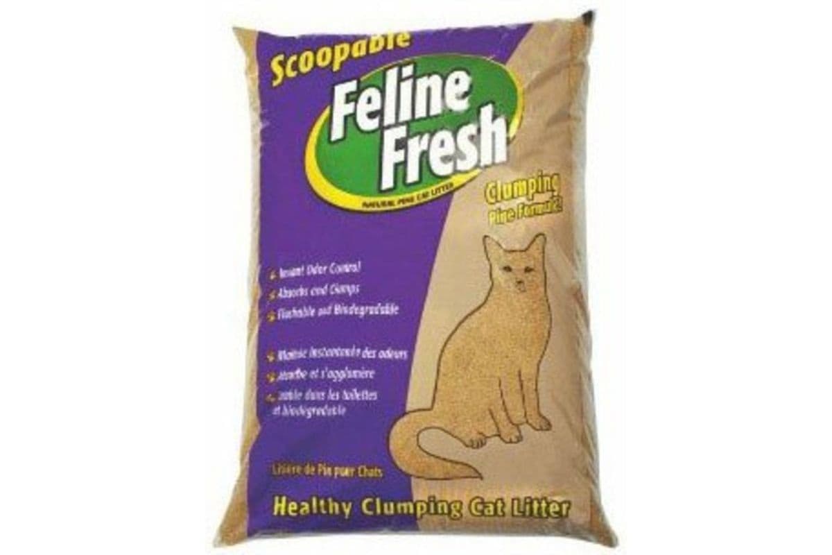 Feline Fresh Clumping Pine Cat Litter (17 lbs)