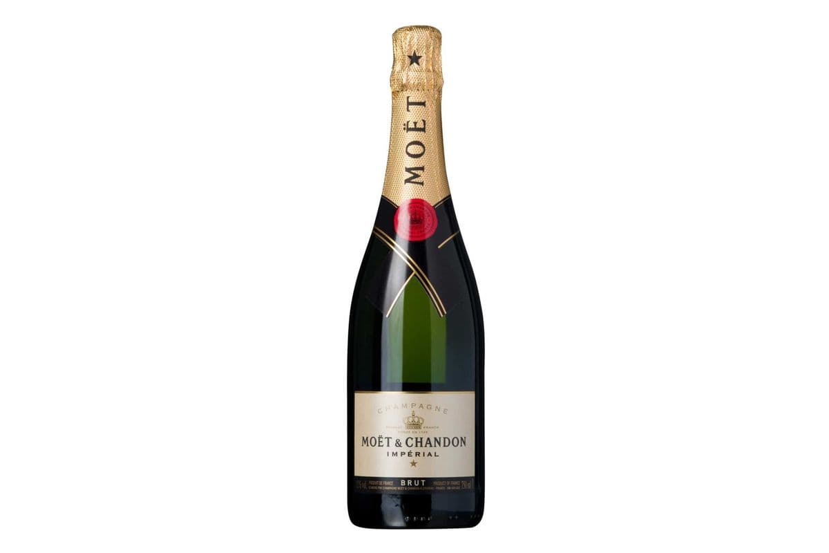 ★ Moet & Chandon Brut Imperial Champagne | SAVINGS EVERYDAY — THE CELEBRATION ICON | (1 x 750ml)