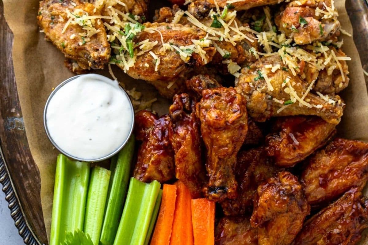 Chick-Wings and Sweet Potato Fries Combo